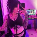 Lizzi Blake Profile Picture