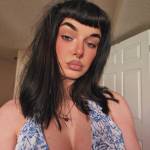 Danielle West Profile Picture