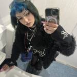 Théa Knowles Profile Picture