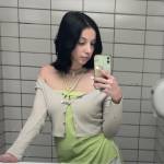 Lilly Brown Profile Picture